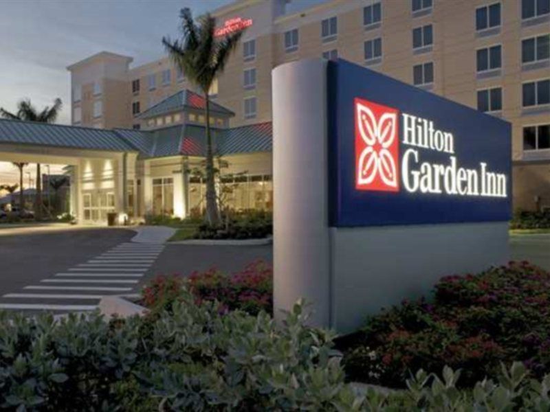 Hilton Garden Inn Fort Myers Airport/Fgcu Екстер'єр фото